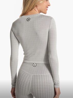 Vuori Long Sleeve Textured Chilled Out Top Gray Houndstooth Women’s S NWT*V15